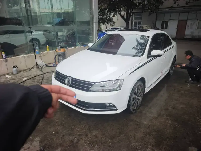 2018 Volkswagen Sagitar 1.2T 110HP L4 7DCT