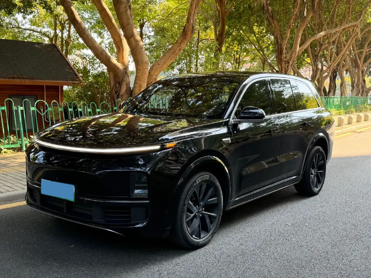 2023 Li L8 Range Extended 154HP REEV 40.9KWH