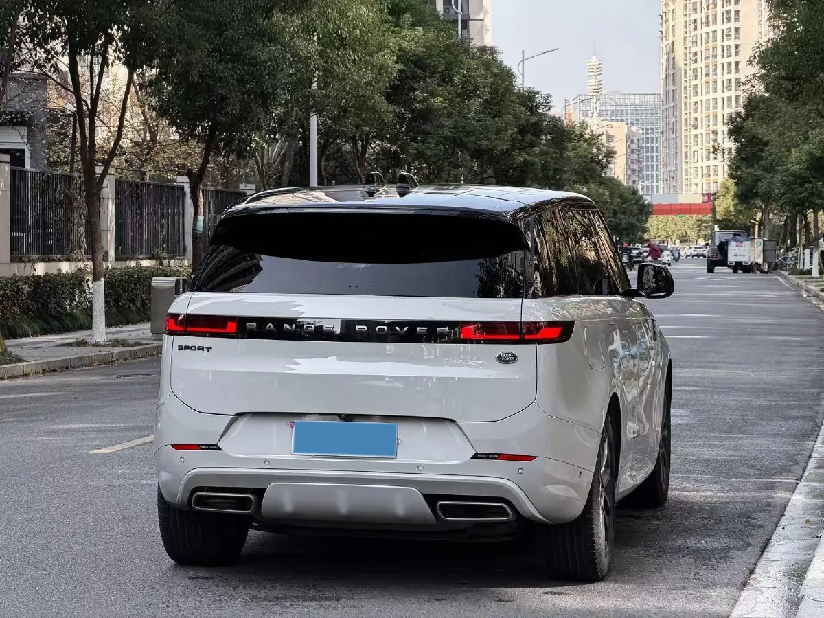 2024 Land Rover Range Rover Sport 3.0T 400HP L6 8AT,autocango,china used car exporter,china ev exporter,chinese used car exporter,chinese used ev exporter