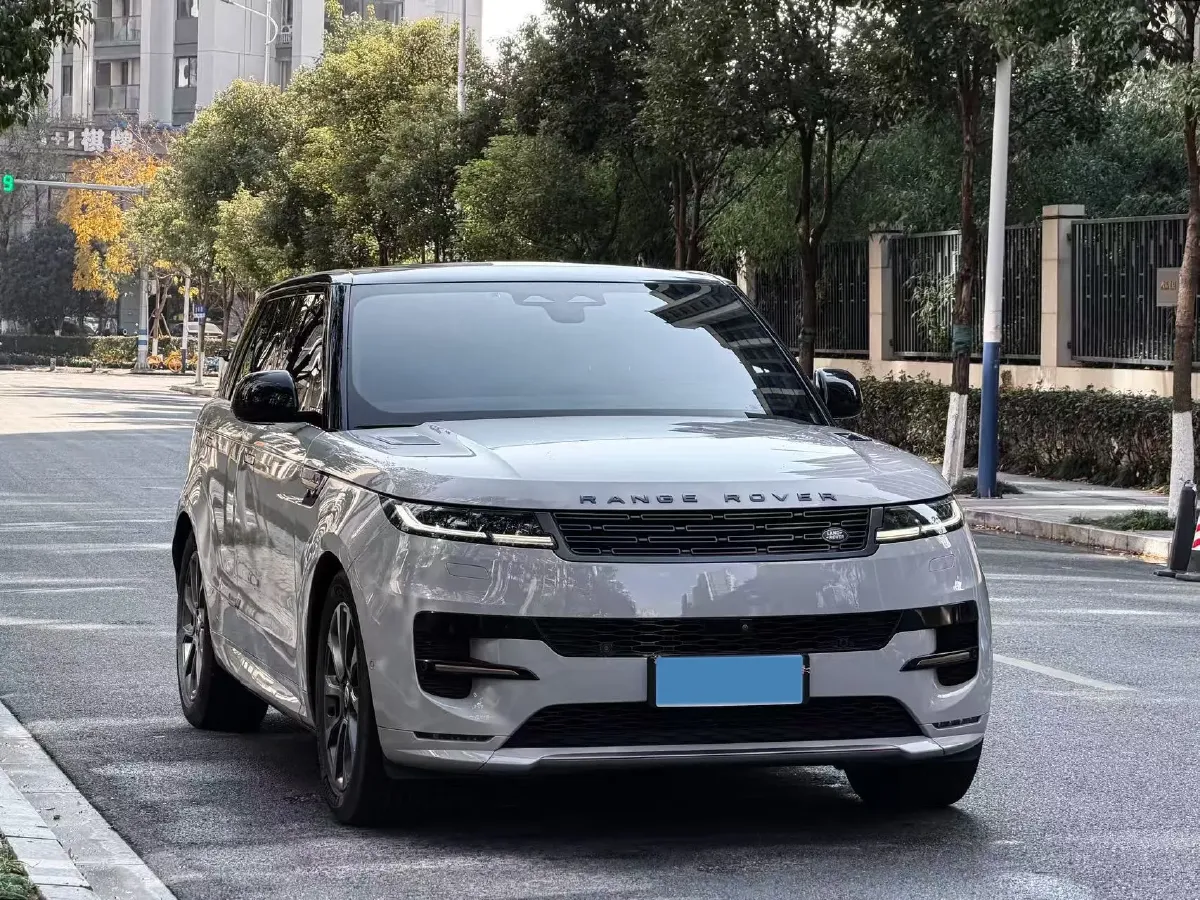 2024 Land Rover Range Rover Sport 3.0T 400HP L6 8AT,autocango,china used car exporter,china ev exporter,chinese used car exporter,chinese used ev exporter