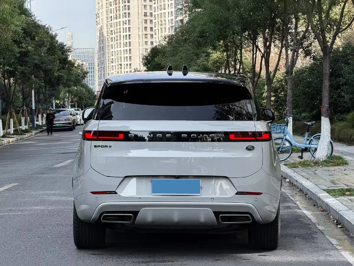 2024 Land Rover Range Rover Sport 3.0T 400HP L6 8AT,autocango,china used car exporter,china ev exporter,chinese used car exporter,chinese used ev exporter