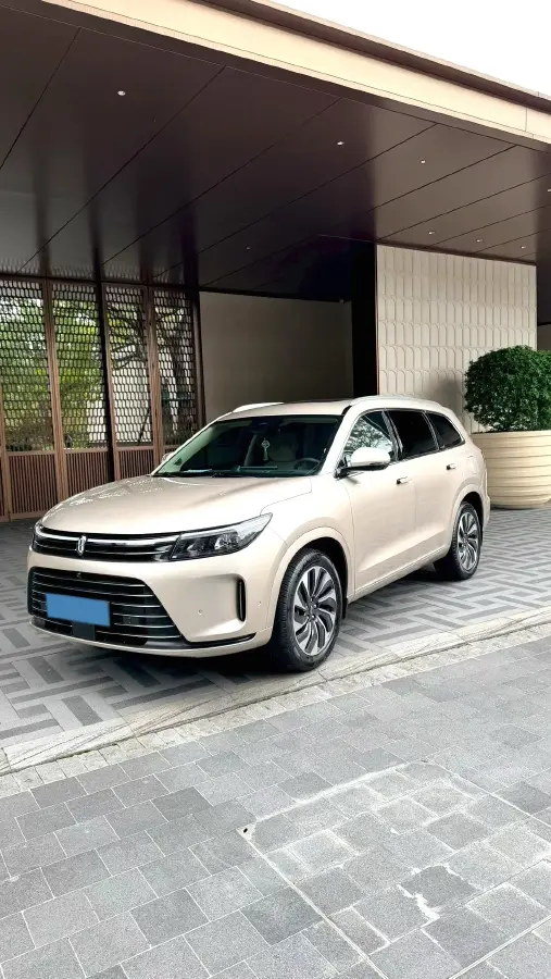 2022 Infiniti Q50L 2.0T 211HP L4 7AT