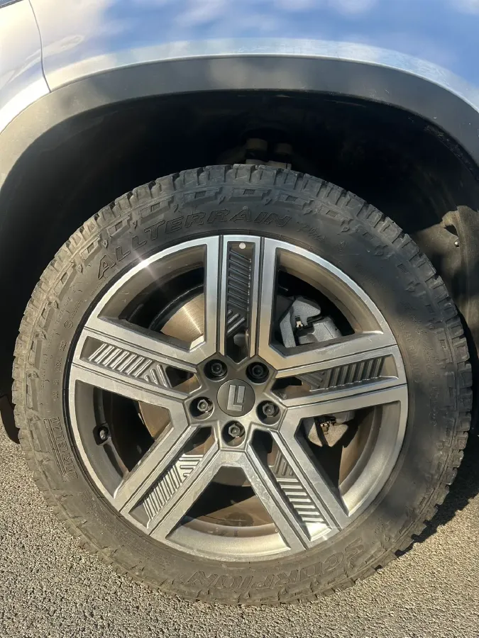 2024 ROX 01 1.5T 152HP L4 REEV 58.4KWH,autocango,china used car exporter,china ev exporter,chinese used car exporter,chinese used ev exporter