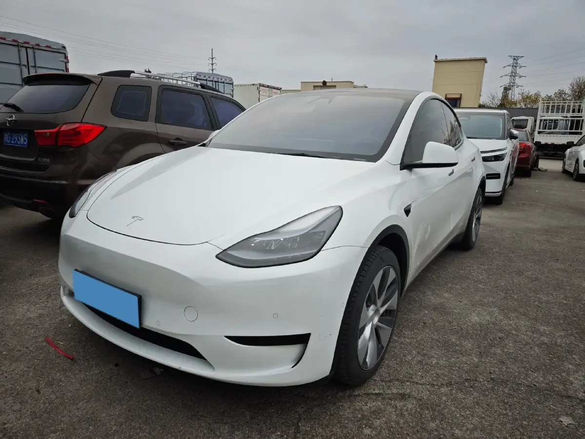2022 Tesla Model Y BEV 60KWH