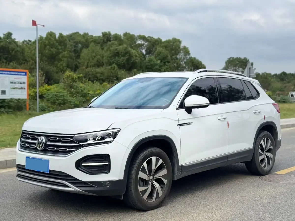 2020 Volkswagen Tayron 2.0T 186HP L4 7DCT