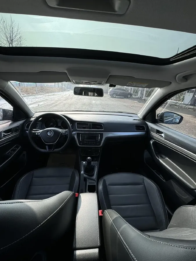 2017 Zotye Damy X7 1.8T 177HP L4 5MT,autocango,china used car exporter,china ev exporter,chinese used car exporter,chinese used ev exporter