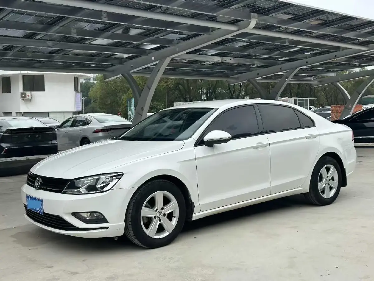 2018 Volkswagen Lamando 1.4T 131HP L4 7DCT