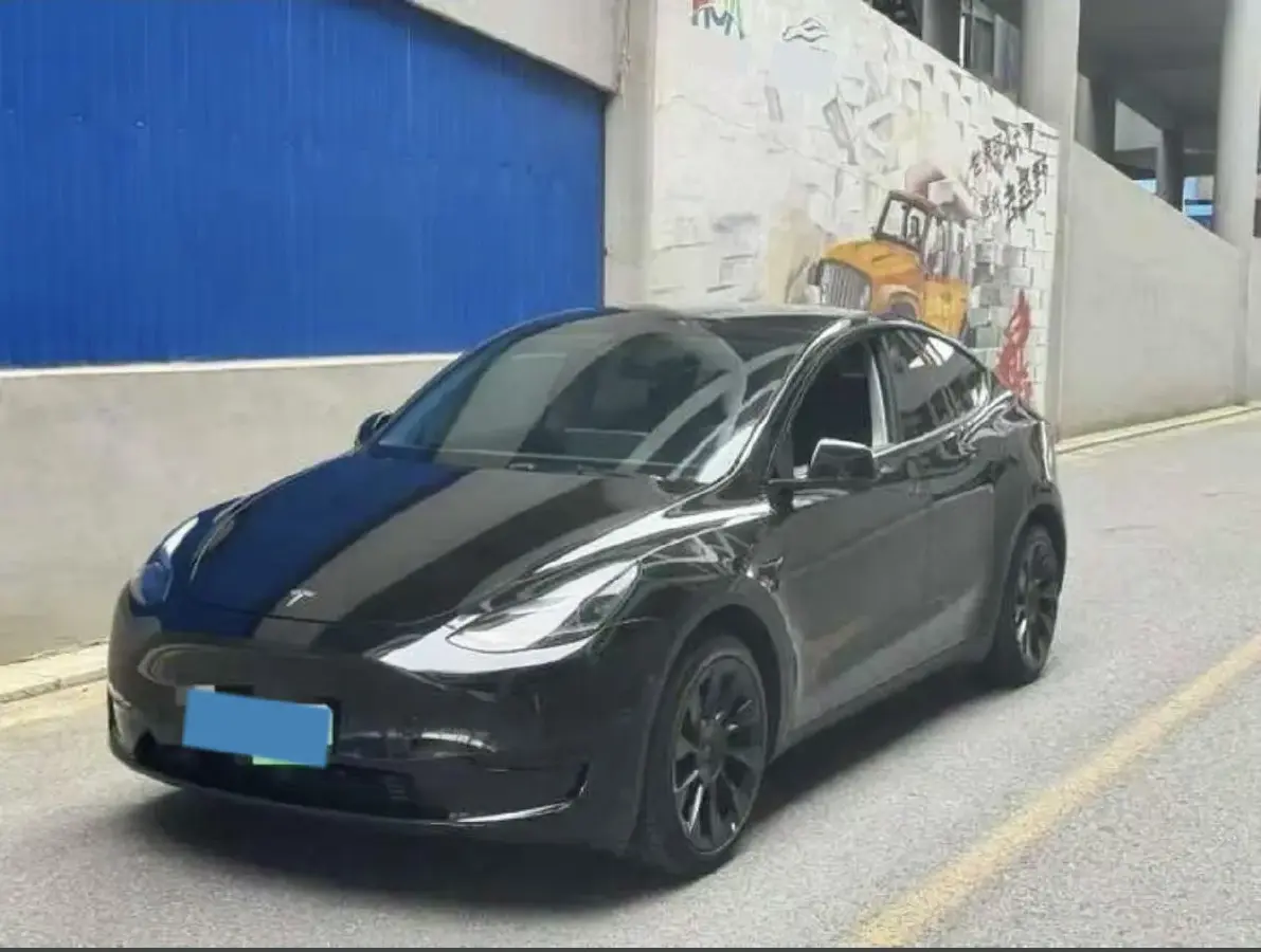 2022 Tesla Model Y BEV 60KWH