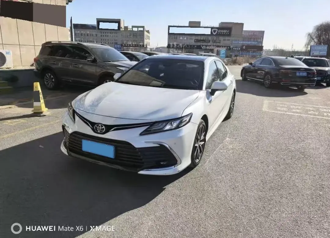 2021 Toyota Camry 2.5L 209HP L4 8AT
