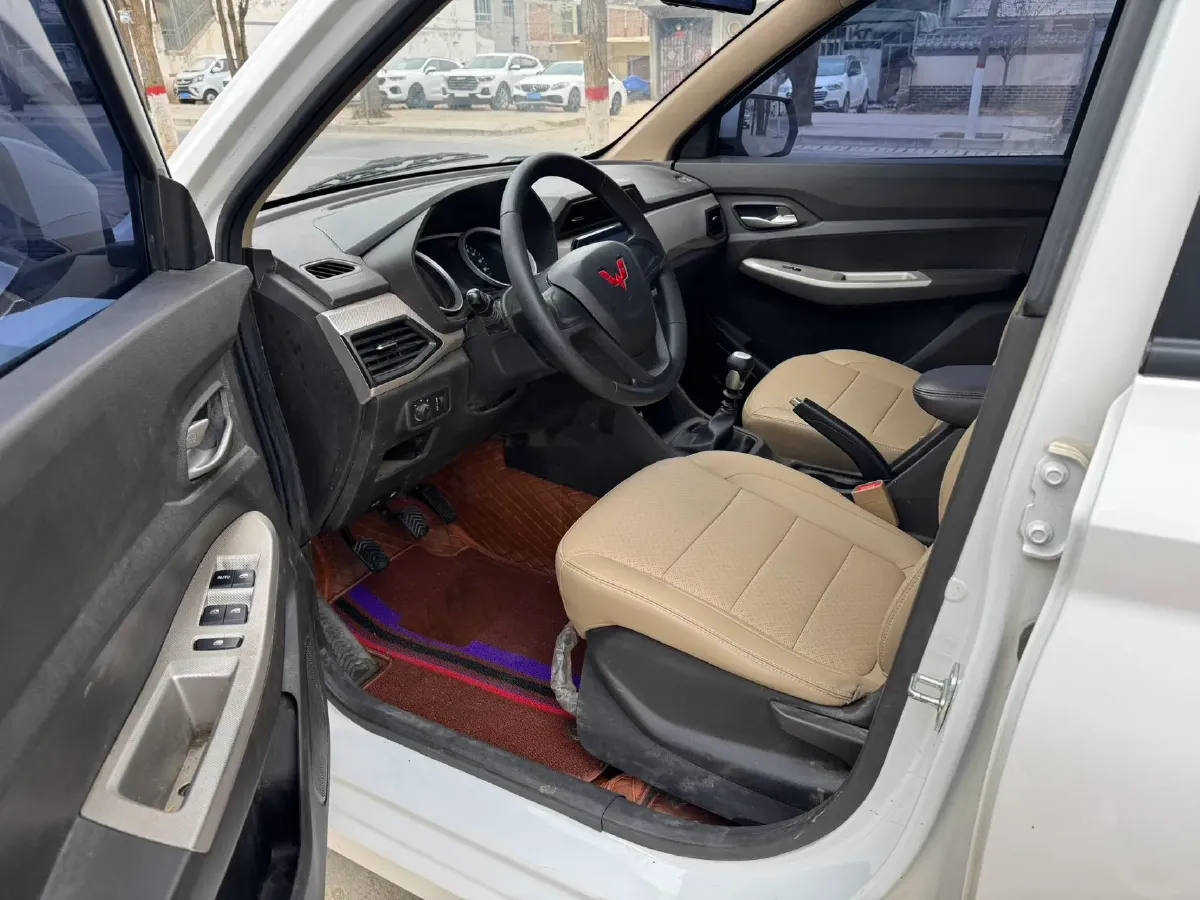 2021 Yema SiPaiKa 1.5L 109HP L4 5MT,autocango,china used car exporter,china ev exporter,chinese used car exporter,chinese used ev exporter