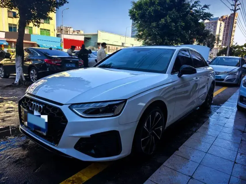 2023 Audi A4L 2.0T 190HP L4 7DCT