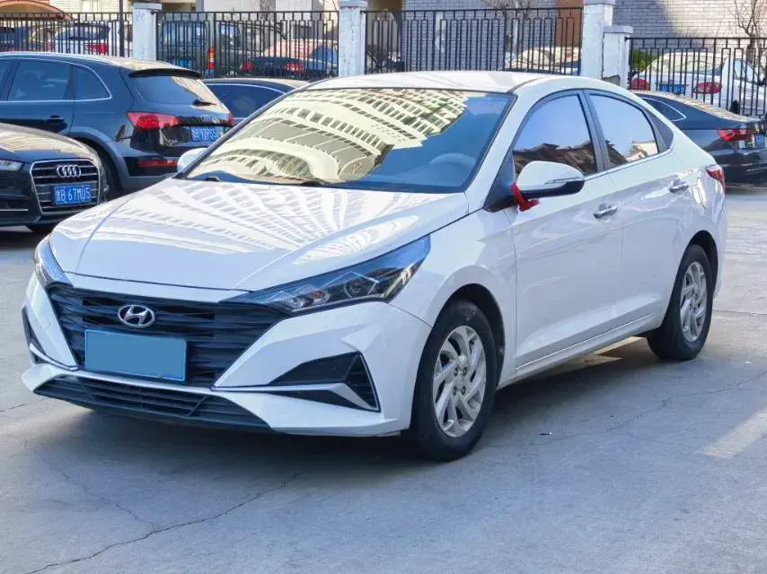 2020 Hyundai Verna 1.4L 100HP L4 CVT