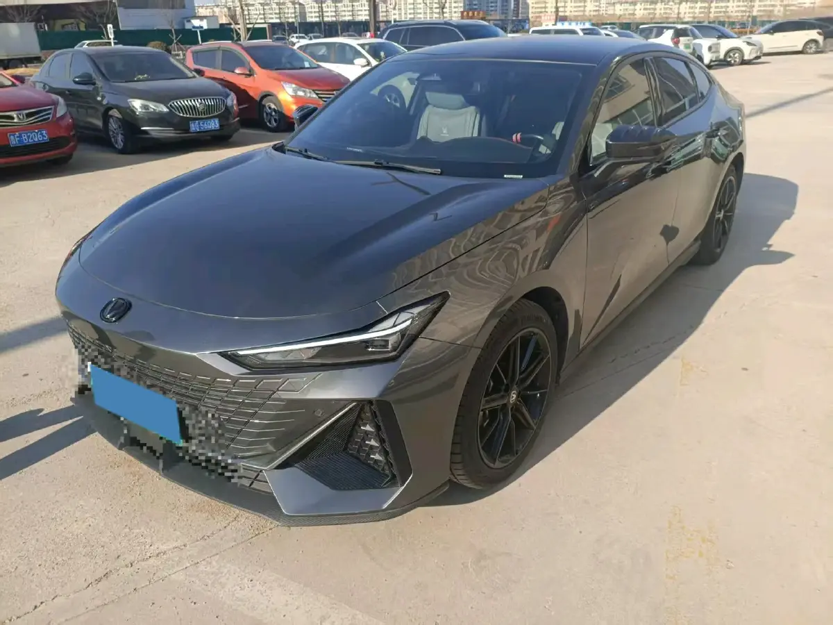 2023 ChangAn UNI-V iDD 1.5T 170HP L4 6TCT PHEV 18.4KWH