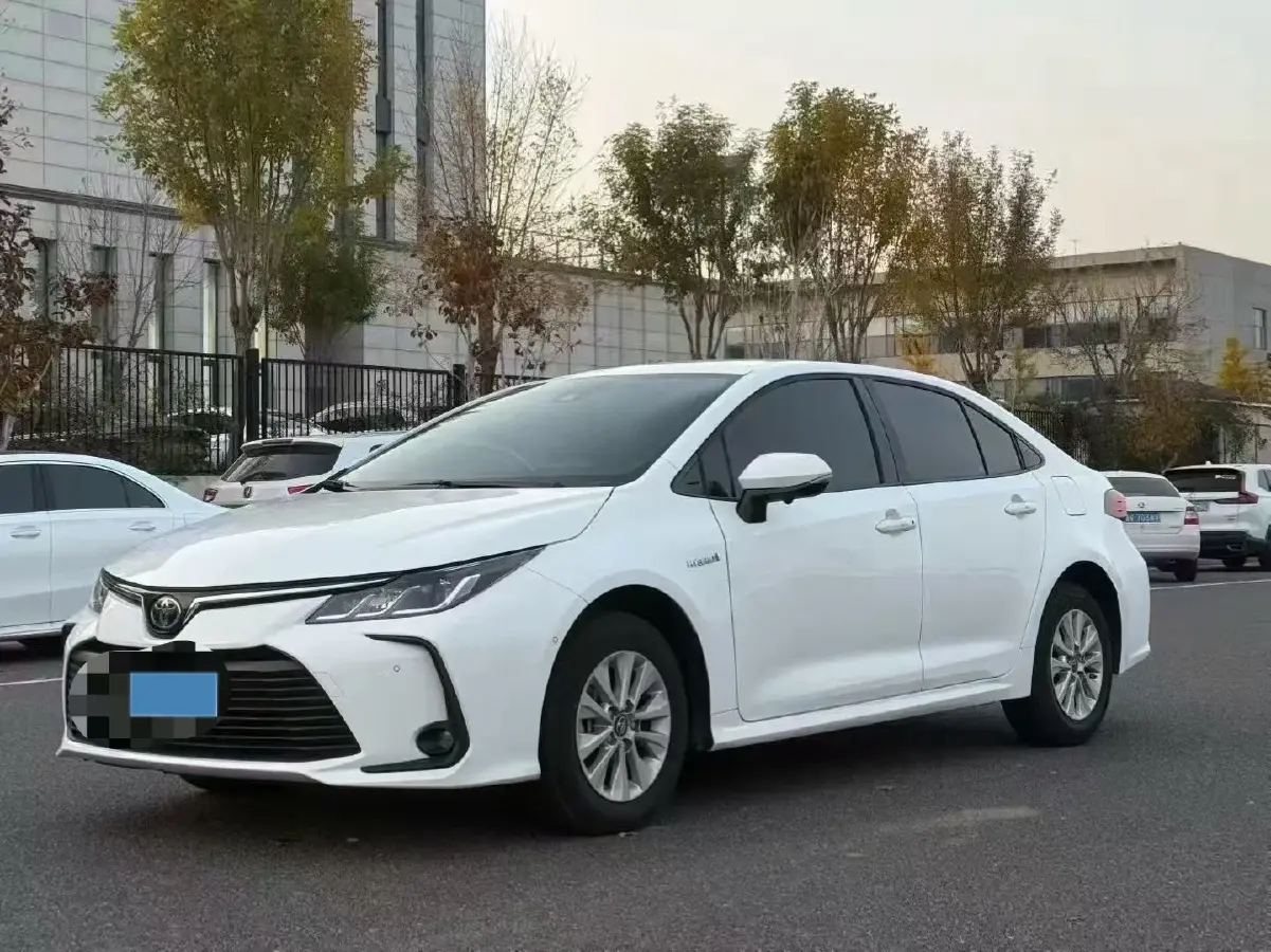 2023 Toyota Corolla 1.8L 98HP L4 E-CVT Hybrid