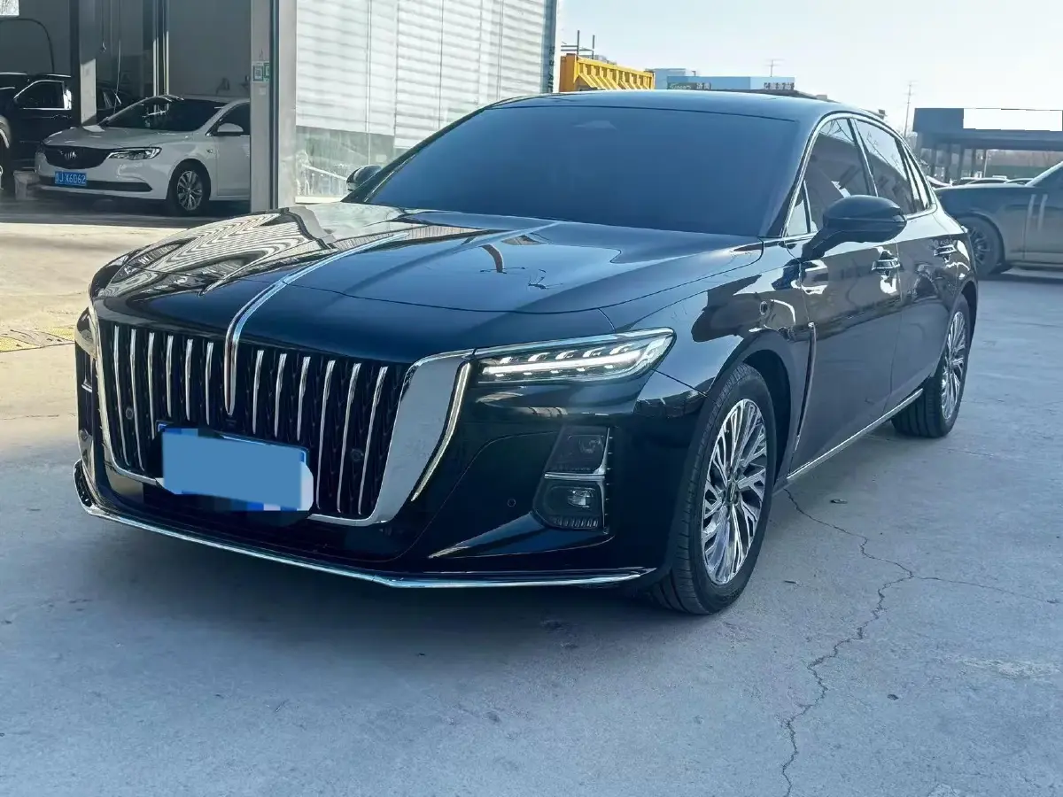 2023 HongQi H5 2.0T 224HP L4 8AT
