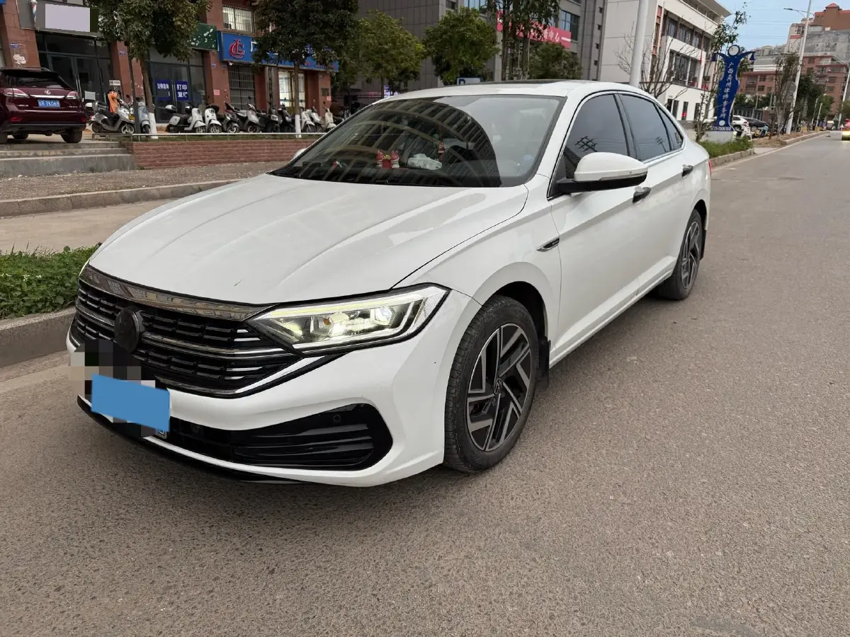 2023 Volkswagen Sagitar 1.4T 150HP L4 7DCT