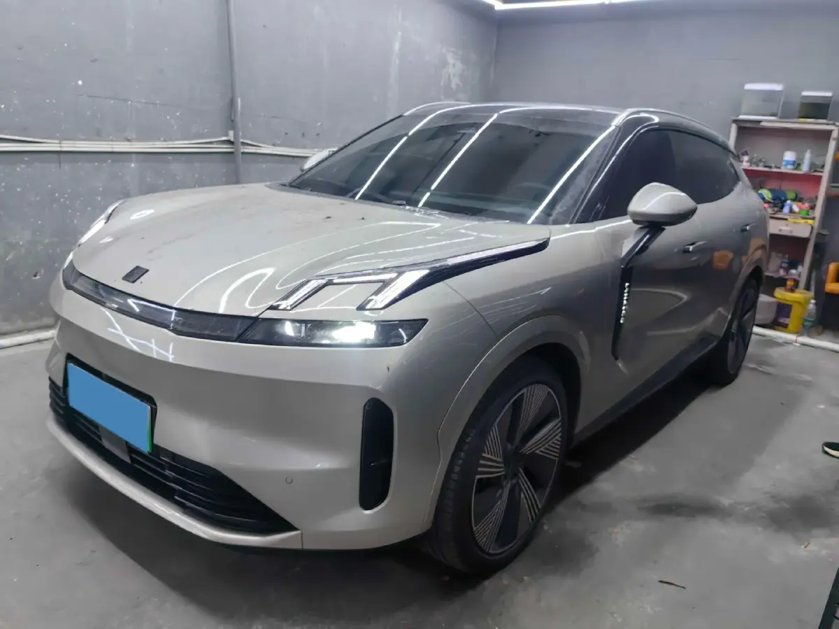 2023 LYNK&CO 08 EM-P 1.5T 163HP L4 3DHT PHEV 39.8KWH