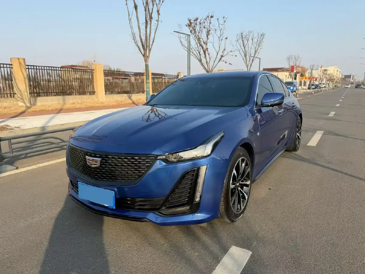 2021 Cadillac CT5 2.0T 237HP L4 10AT