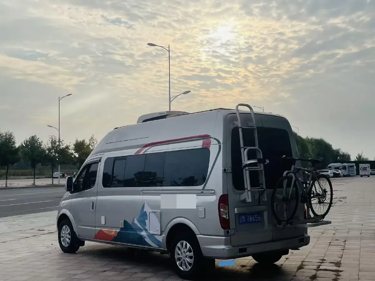 2021 MAXUS V80 RV 2.0T 139HP L4 6AMT,autocango,china used car exporter,china ev exporter,chinese used car exporter,chinese used ev exporter