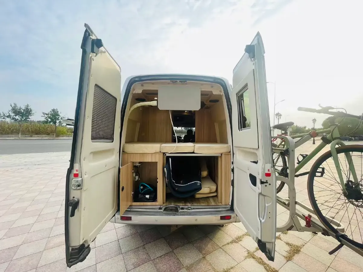 2021 MAXUS V80 RV 2.0T 139HP L4 6AMT,autocango,china used car exporter,china ev exporter,chinese used car exporter,chinese used ev exporter