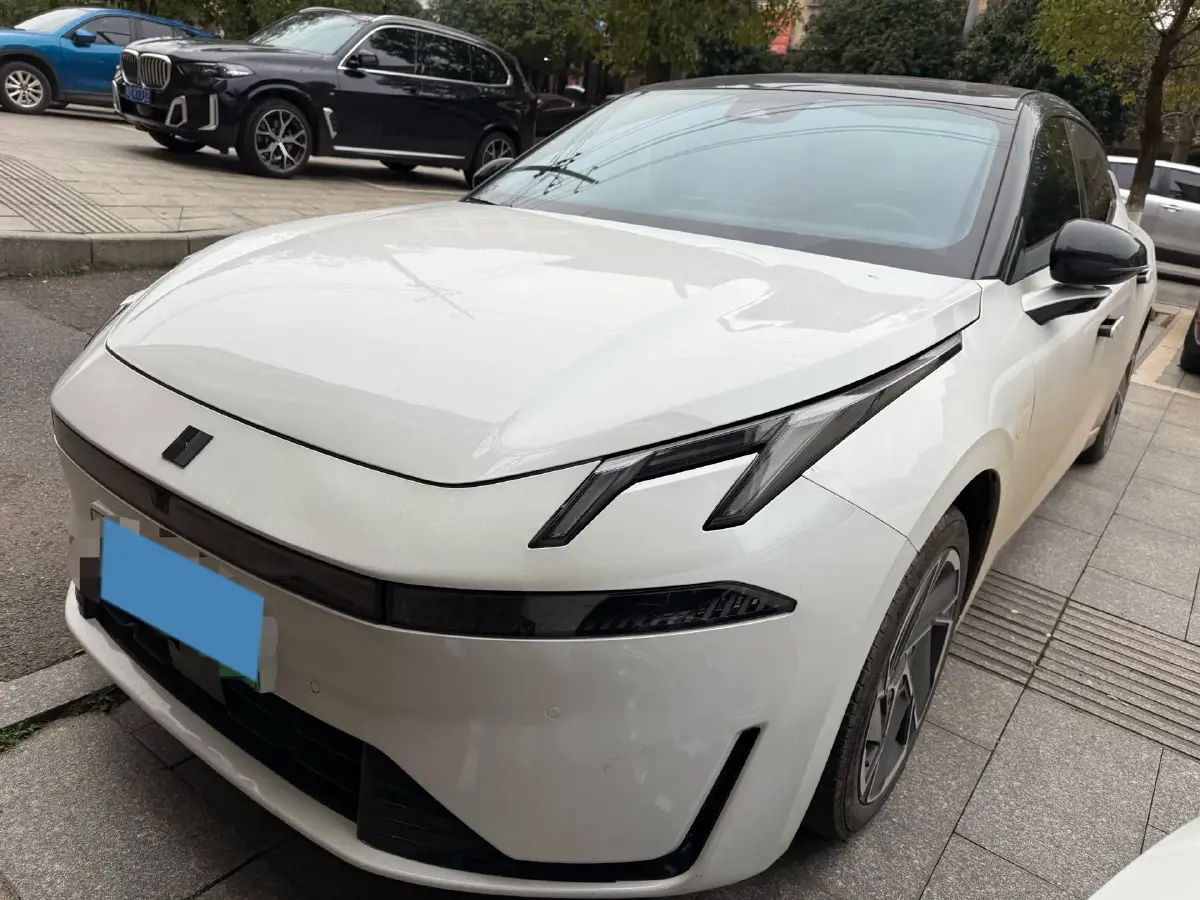 2024 LYNK&CO 07 EM-P 1.5T 163HP L4 3DHT PHEV 18.99KWH