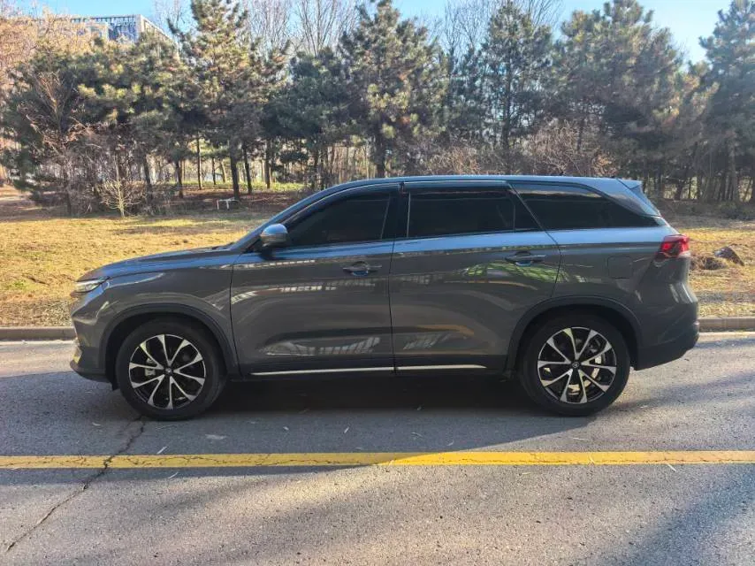2024 ChangAn X7 PLUS 1.5T 188HP L4 7DCT,autocango,china used car exporter,china ev exporter,chinese used car exporter,chinese used ev exporter