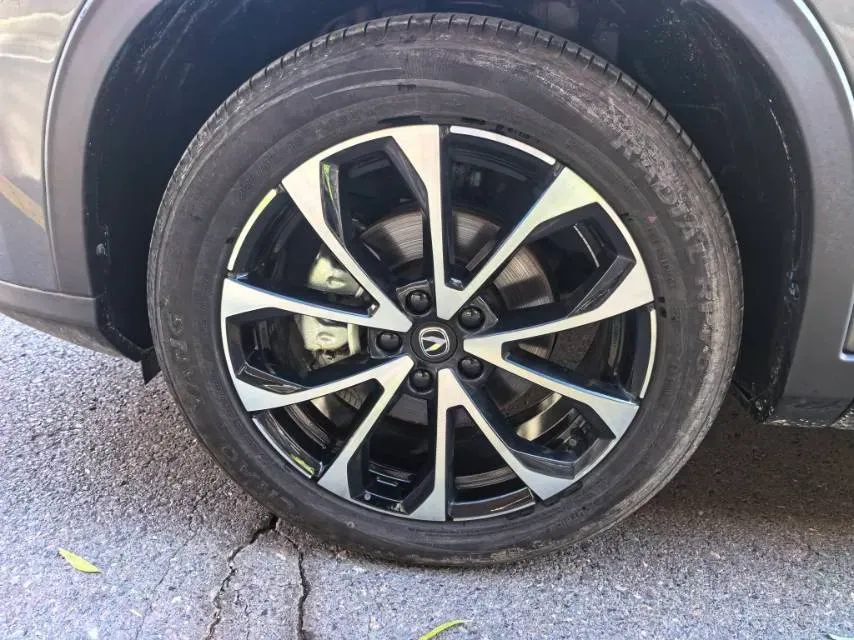 2024 ChangAn X7 PLUS 1.5T 188HP L4 7DCT,autocango,china used car exporter,china ev exporter,chinese used car exporter,chinese used ev exporter