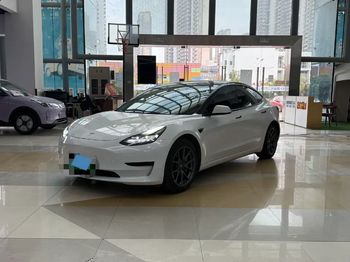 2022 Tesla Model 3 BEV 60KWH