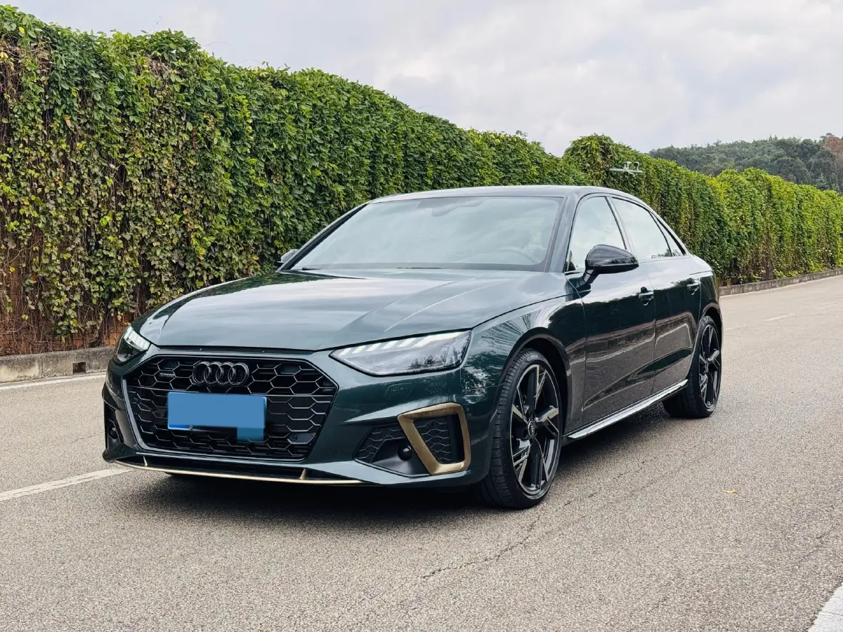 2024 Audi A4L 2.0T 190HP L4 7DCT