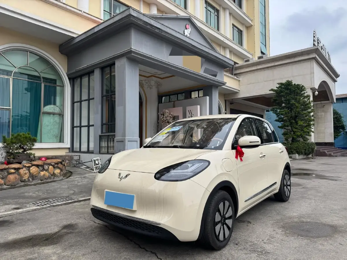 2025 WuLing HongGuang New Energy REEV 99HP REEV