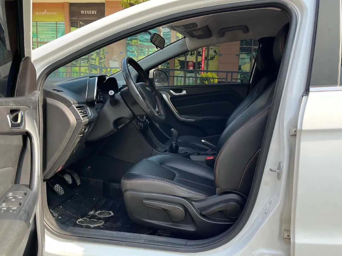 2016 Chery Arrizo 5 1.5L 116HP L4 5MT,autocango,china used car exporter,china ev exporter,chinese used car exporter,chinese used ev exporter