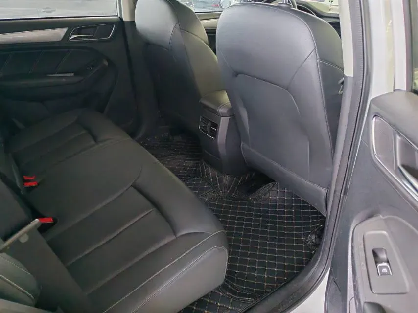 2020 Dongfeng YuFeng P16 2.4T 218HP L4 6MT,autocango,china used car exporter,china ev exporter,chinese used car exporter,chinese used ev exporter