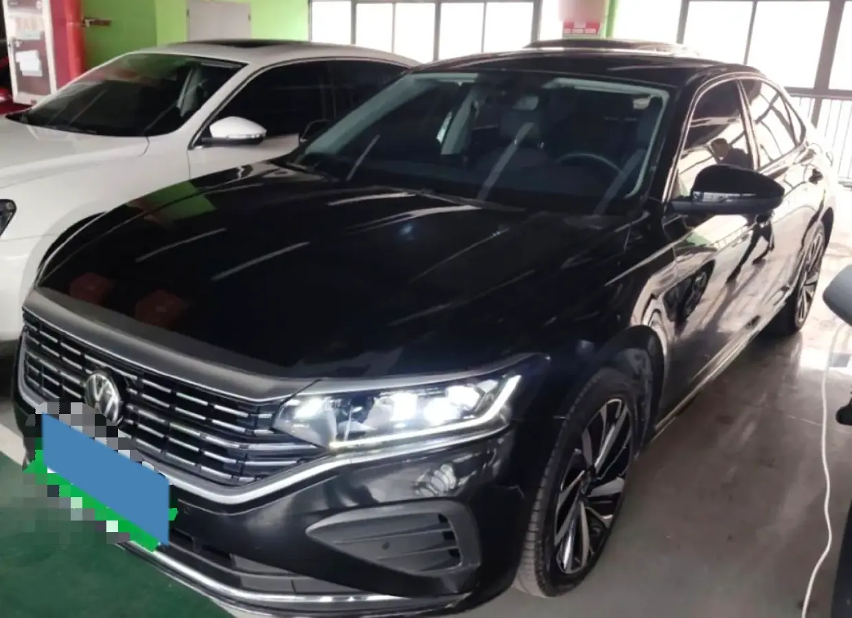 2024 Volkswagen Passat 2.0T 186HP L4 7DCT