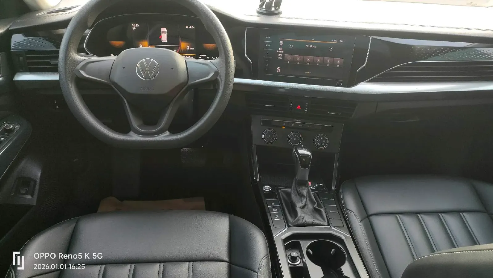 2023 Volkswagen Passat 1.4T 150HP L4 7DCT,autocango,china used car exporter,china ev exporter,chinese used car exporter,chinese used ev exporter