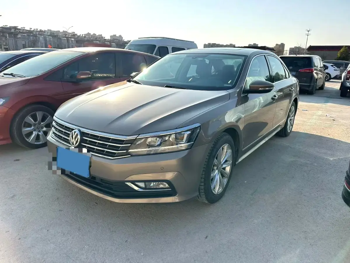 2017 Volkswagen Passat 1.8T 180HP L4 7DCT