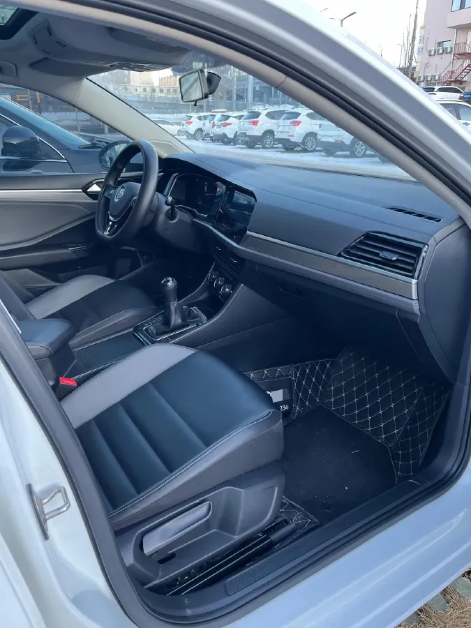 2021 Volkswagen Sagitar 1.2T 116HP L4 5MT,autocango,china used car exporter,china ev exporter,chinese used car exporter,chinese used ev exporter