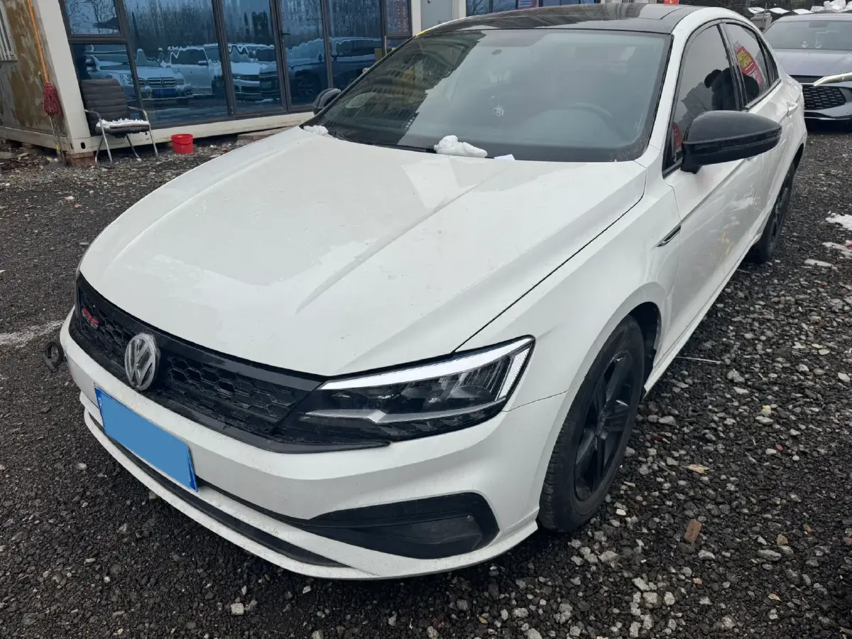 2019 Volkswagen T-Cross 1.4T 150HP L4 7DCT