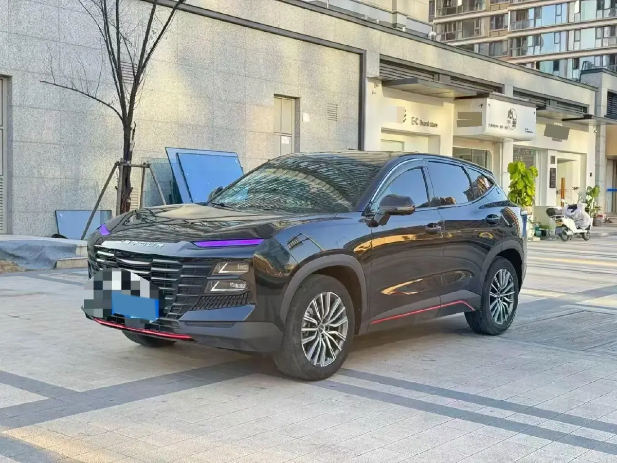 2024 Jetour DASHING 1.5T 156HP L4 6DCT