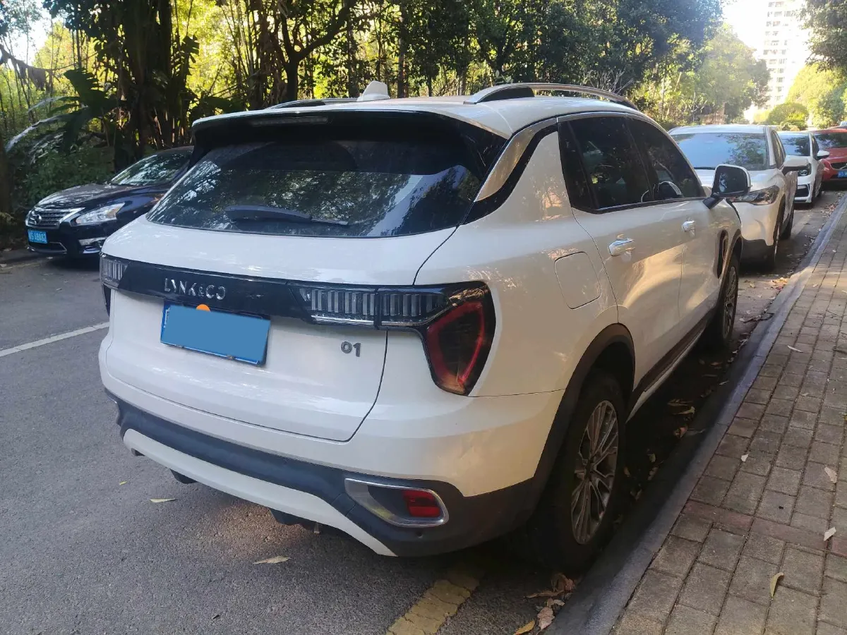 2017 Zotye SR9 2.0T 190HP L4 6DCT,autocango,china used car exporter,china ev exporter,chinese used car exporter,chinese used ev exporter