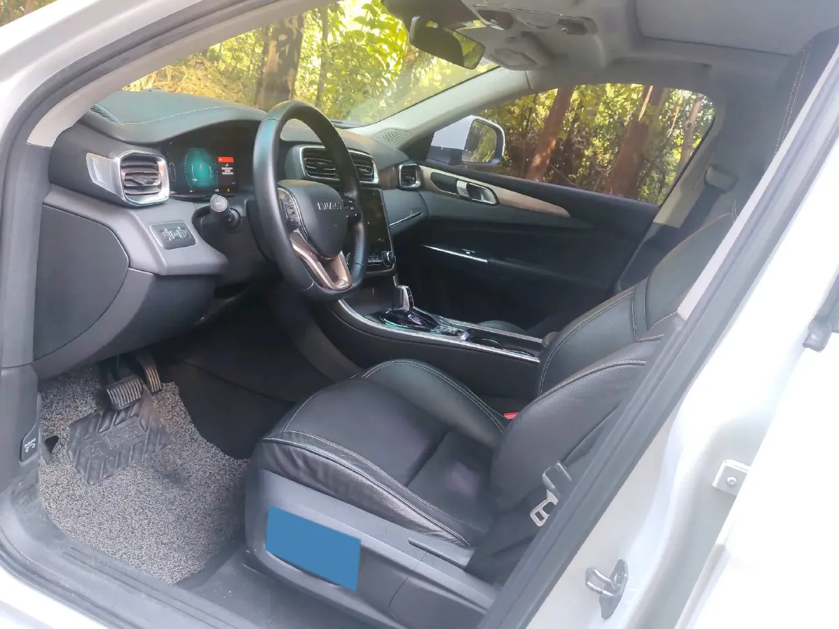 2017 Zotye SR9 2.0T 190HP L4 6DCT,autocango,china used car exporter,china ev exporter,chinese used car exporter,chinese used ev exporter