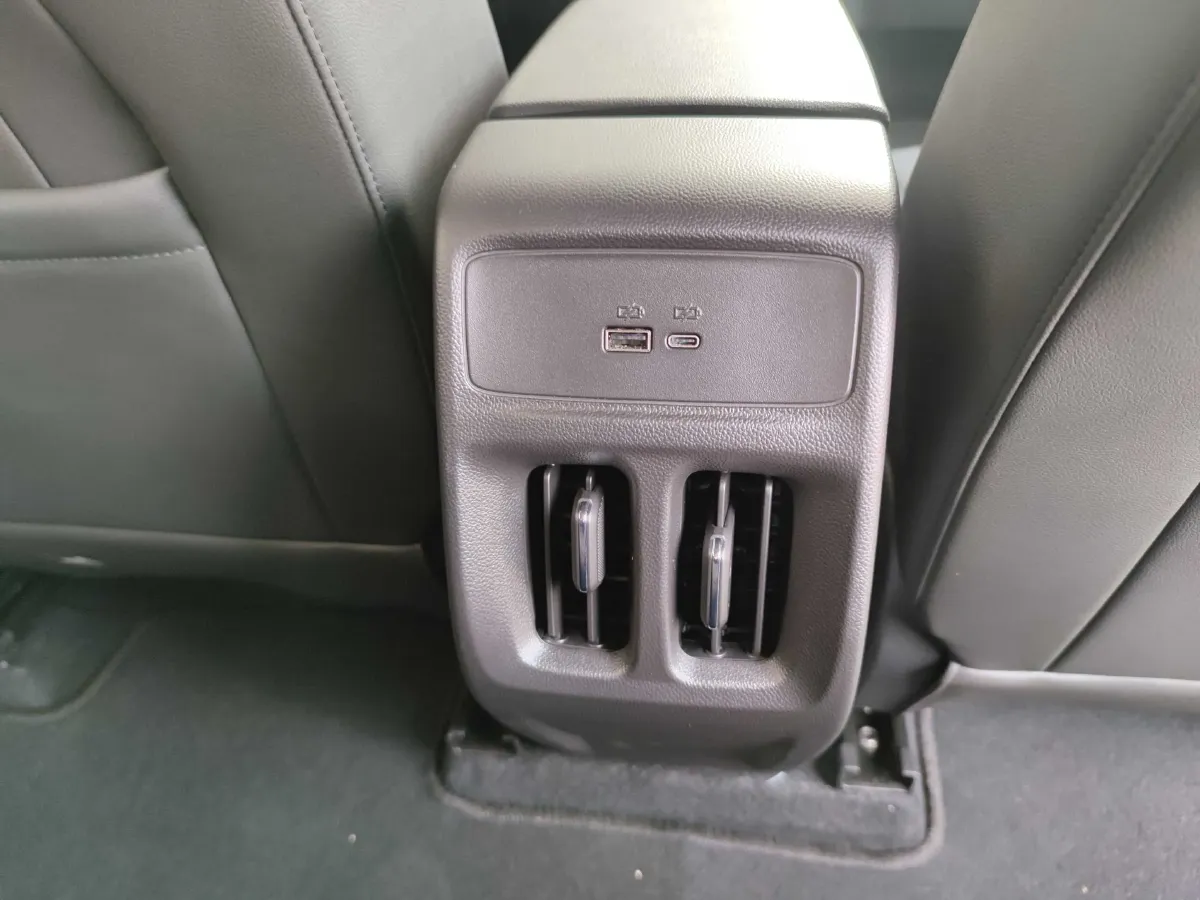 2022 Chevrolet Seeker 1.5T 184HP L4 CVT,autocango,china used car exporter,china ev exporter,chinese used car exporter,chinese used ev exporter