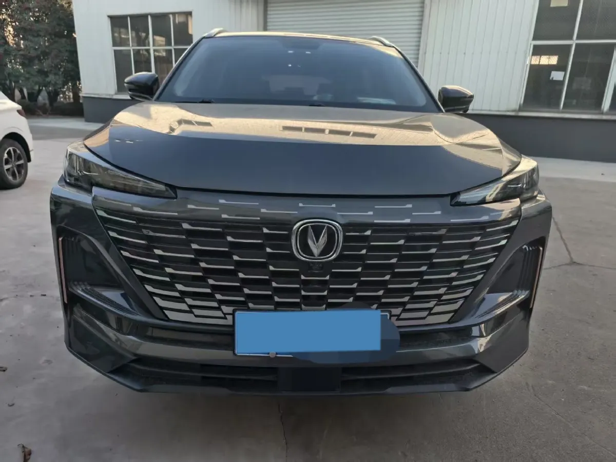 2022 ChangAn CS55 Plus 1.5T 180HP L4 7DCT,autocango,china used car exporter,china ev exporter,chinese used car exporter,chinese used ev exporter