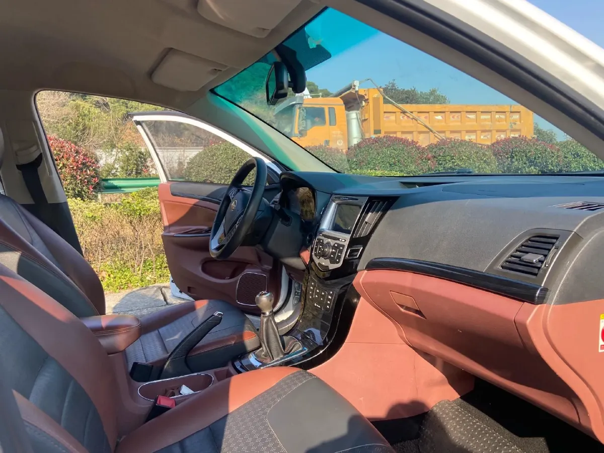 2016 BYD SuRui 1.5L 109HP L4 5MT,autocango,china used car exporter,china ev exporter,chinese used car exporter,chinese used ev exporter