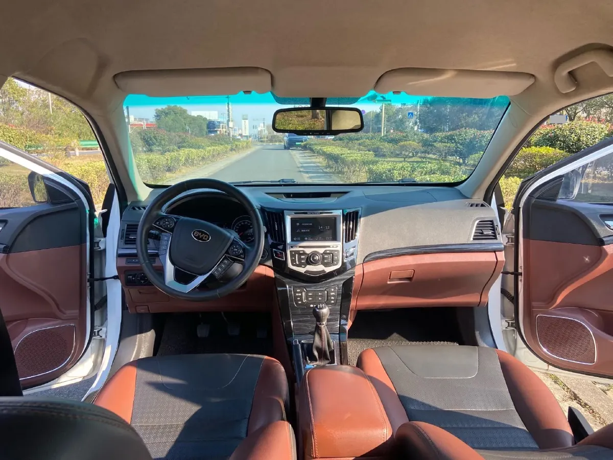 2016 BYD SuRui 1.5L 109HP L4 5MT,autocango,china used car exporter,china ev exporter,chinese used car exporter,chinese used ev exporter