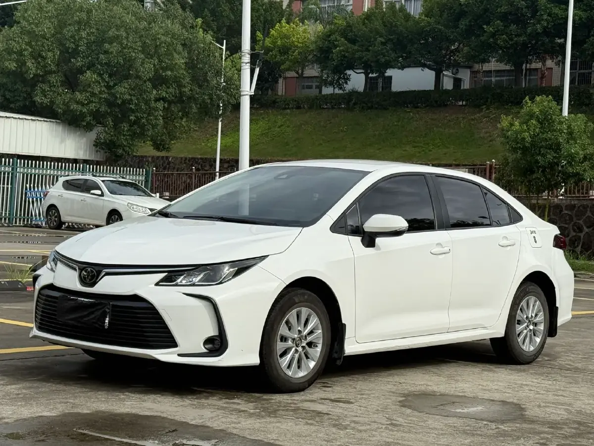 2021 Toyota Corolla 1.2T 116HP L4 CVT