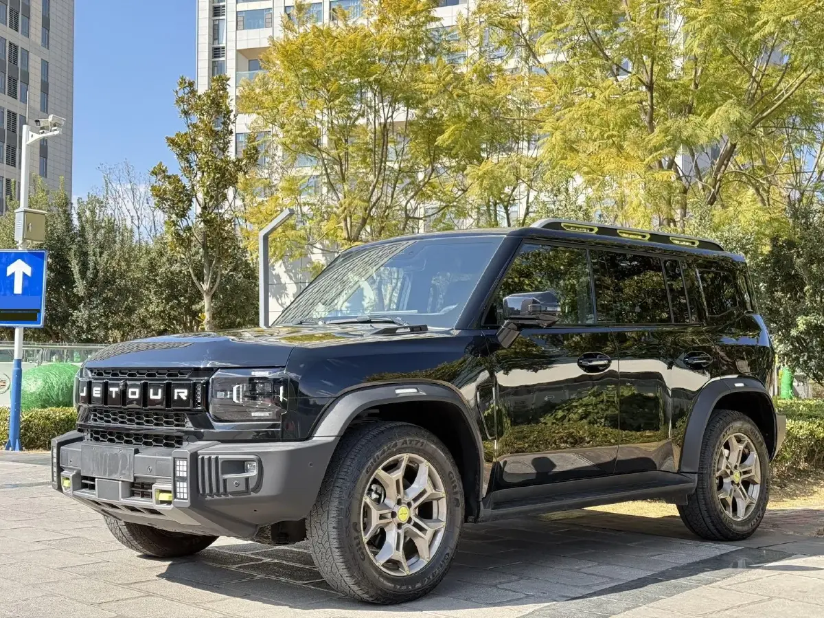 2023 Jetour Traveller 2.0T 254HP L4 8AT