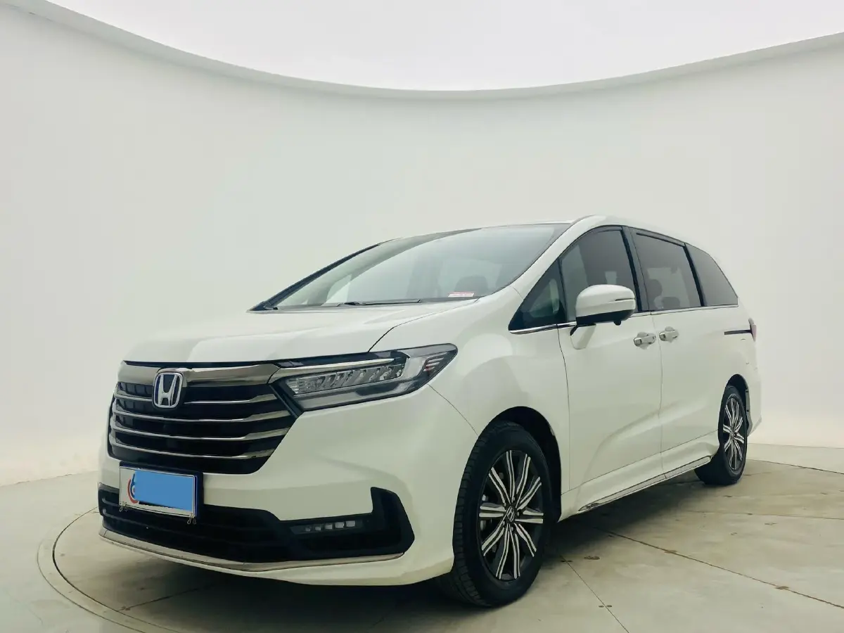 2022 Honda Odyssey 2.0L 146HP L4 E-CVT Hybrid