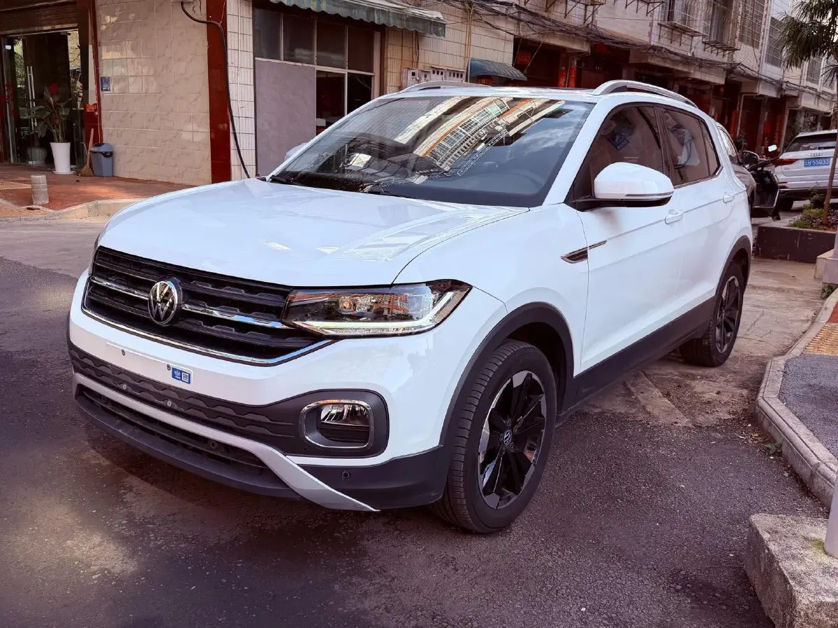 2023 Volkswagen Tacqua 1.2T 116HP L4 7DCT