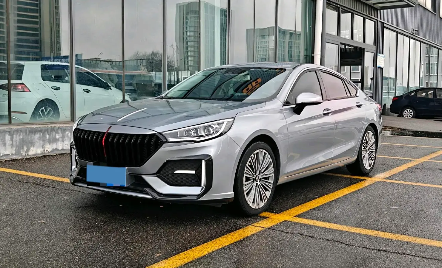 2022 HongQi H5 1.8T 197HP L4 6AT