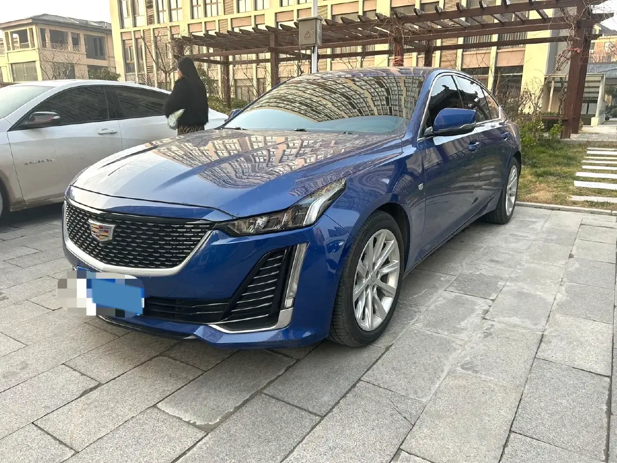 2021 Cadillac CT5 2.0T 237HP L4 10AT